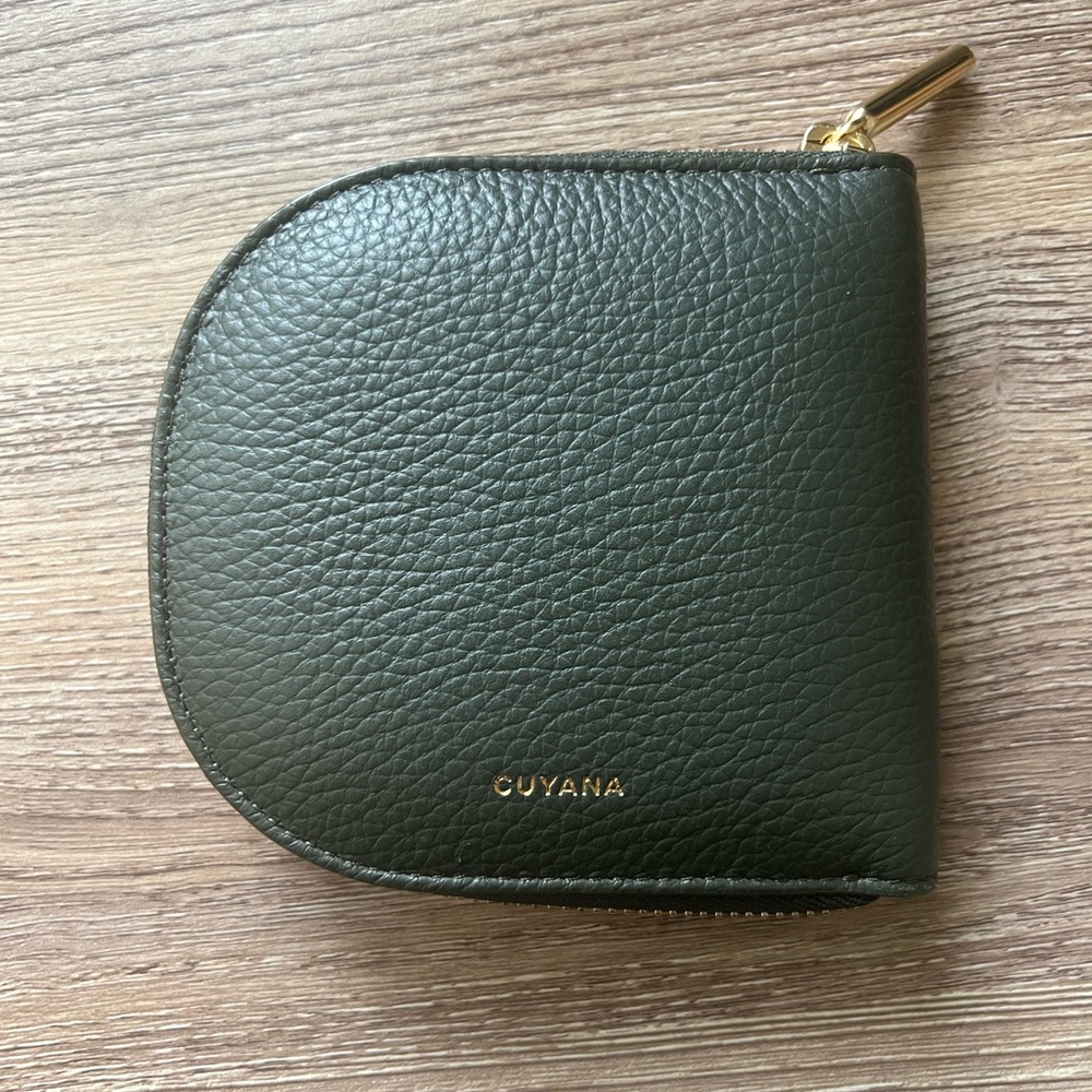 Cuyana Duo Small Zip Wallet - Dark Olive